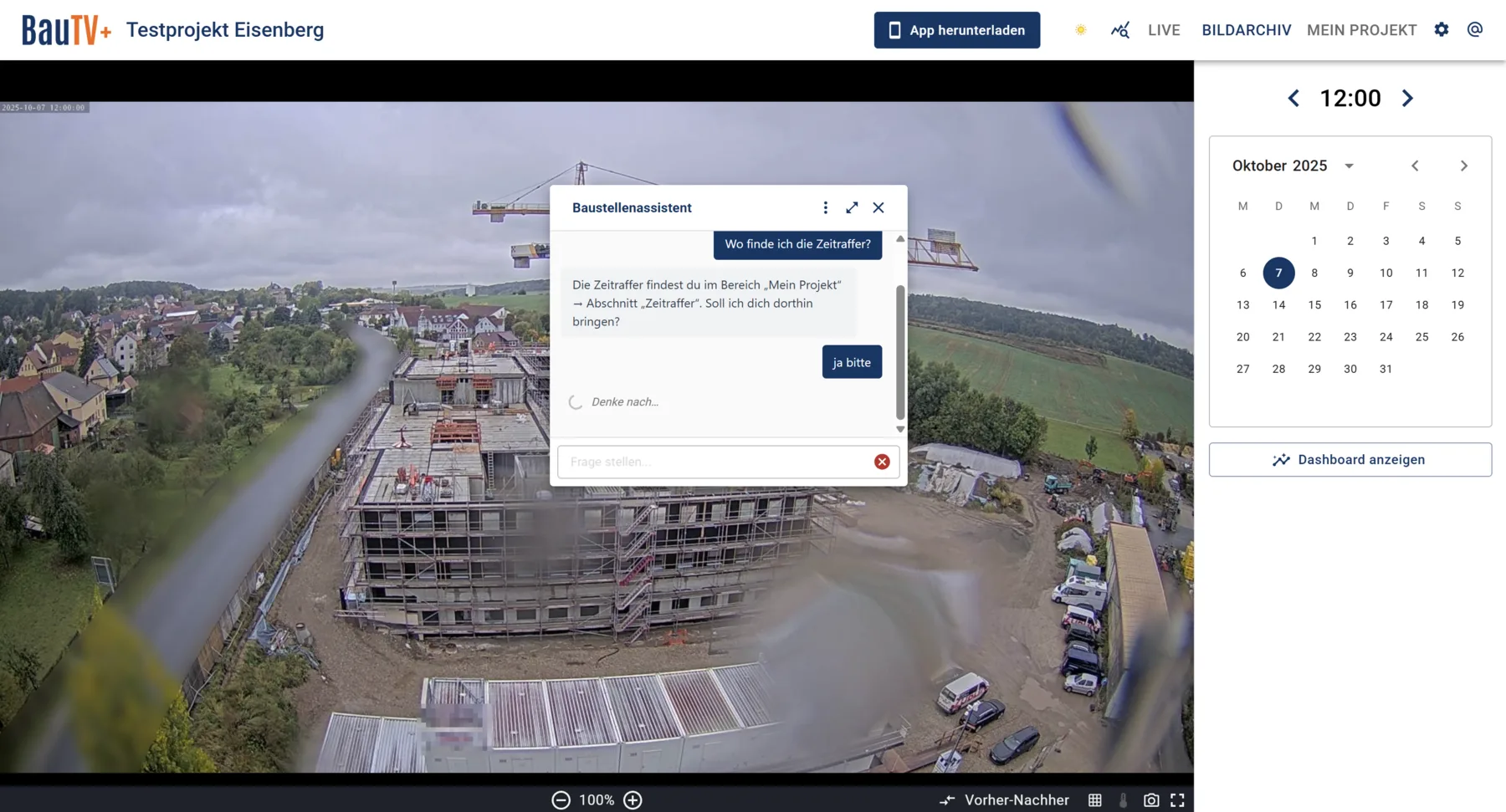 story archiv geruest BauTV+ Bildarchiv am 07.10.2025: vollständig eingerüsteter Rohbau, ChatBob-Dialog geöffnet